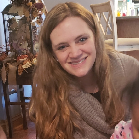 Meet your Posher, Kadena - Picture 1 of 1